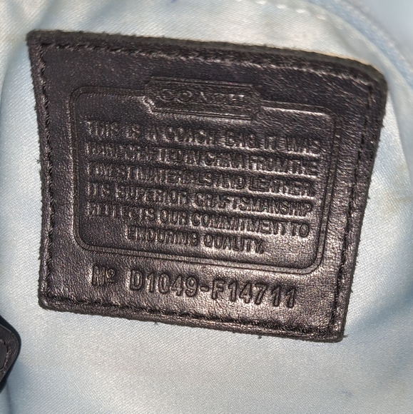 GENUINE COACH LEATHER AND JACQUARD CONVERTIBLE BUCKET BAG - Picture 16 of 16